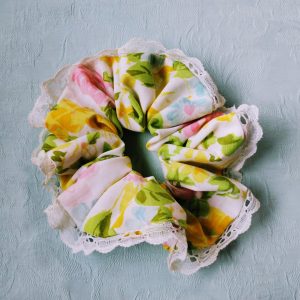 XXL Scrunchie made from a vintage floral sheet in bright colors.